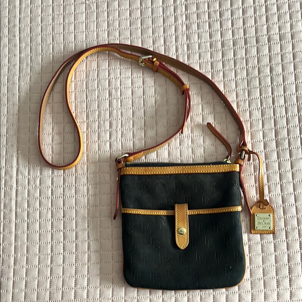 Dooney & Bourke Black and Tan Crossbody Bag with Timeless Elegance